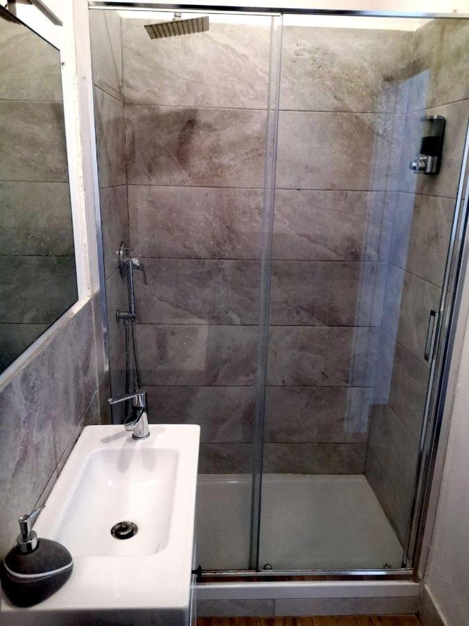Camera E Bagno Privato A 3 Minuti Dalla Stazione Bolonha Exterior foto